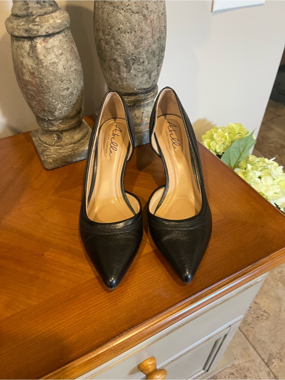 Abella Black Pointed-Toe D'Orsay Heels